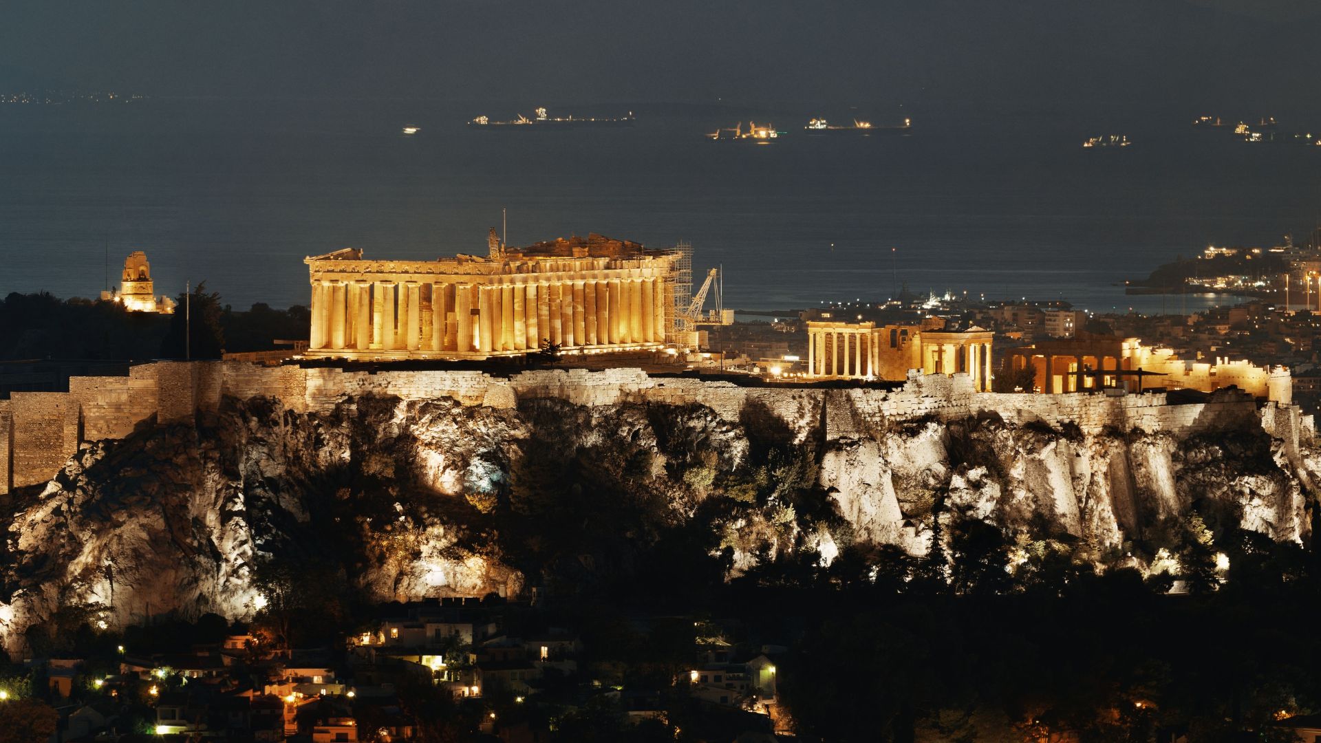 Rethinking Seasonality Through the Lens of Athenian Hospitality
