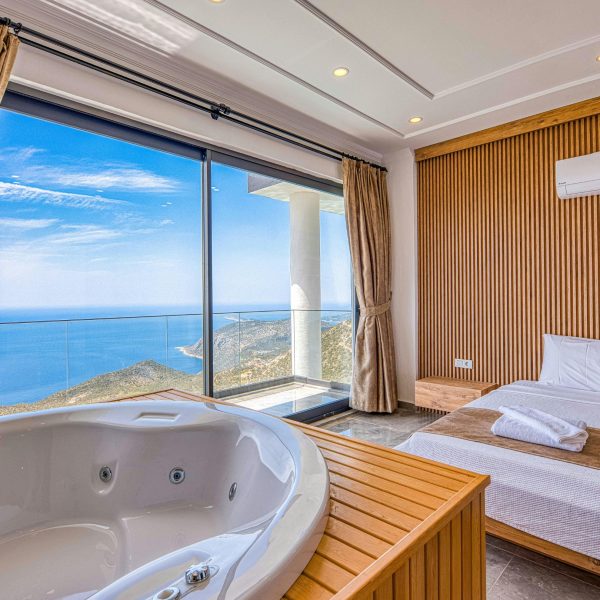 luxury hotels marketing